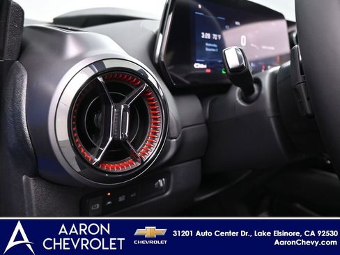 New 2026 Chevrolet Equinox EV RS image 13