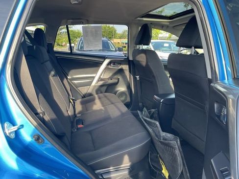 Certified 2018 Toyota RAV4 XLE AWD/4WD image 22