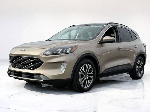 Used 2021 Ford Escape SEL w/ Technology Package image 5