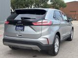 Used 2024 Ford Edge SEL image 3
