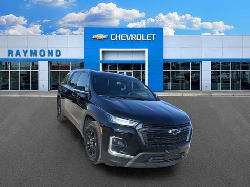 Used 2023 Chevrolet Traverse LT w/ Midnight/Sport Edition AWD/4WD image 9