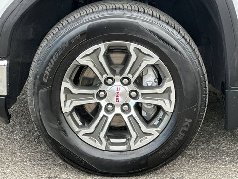 Certified 2024 GMC Sierra 1500 SLT RWD image 36