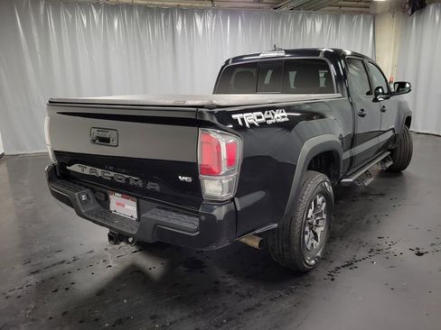 Used 2022 Toyota Tacoma TRD Off-Road w/ Technology Package image 8