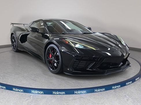 Used 2022 Chevrolet Corvette Stingray w/ Z51 Performance Package image 4