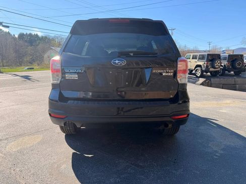 Used 2017 Subaru Forester 2.5i Premium w/ All-Weather Package AWD/4WD image 6
