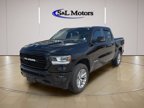 Used 2023 RAM 1500 Laramie AWD/4WD image 4
