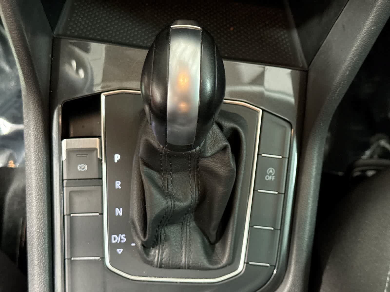 Used 2019 Volkswagen Tiguan S w/ Driver Assistance Package FWD image 37