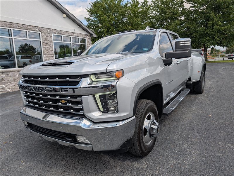 Used 2021 Chevrolet Silverado 3500 LTZ w/ LTZ Plus Package AWD/4WD image 2