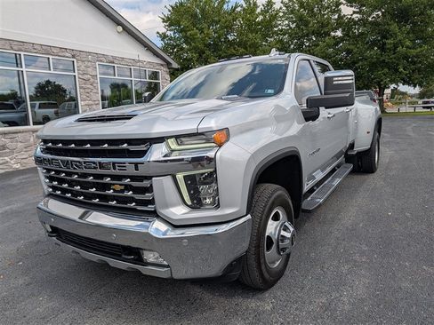 Used 2021 Chevrolet Silverado 3500 LTZ w/ LTZ Plus Package AWD/4WD image 2