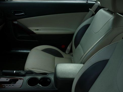 Used 2008 Pontiac G6 GT w/ Sport Package image 9