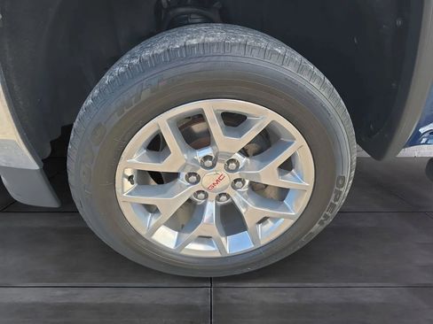 Used 2018 GMC Sierra 1500 SLT w/ SLT Premium Package image 29