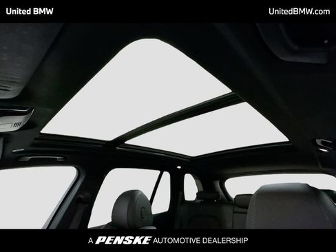 Used 2026 BMW 530i w/ M Sport Package RWD image 12