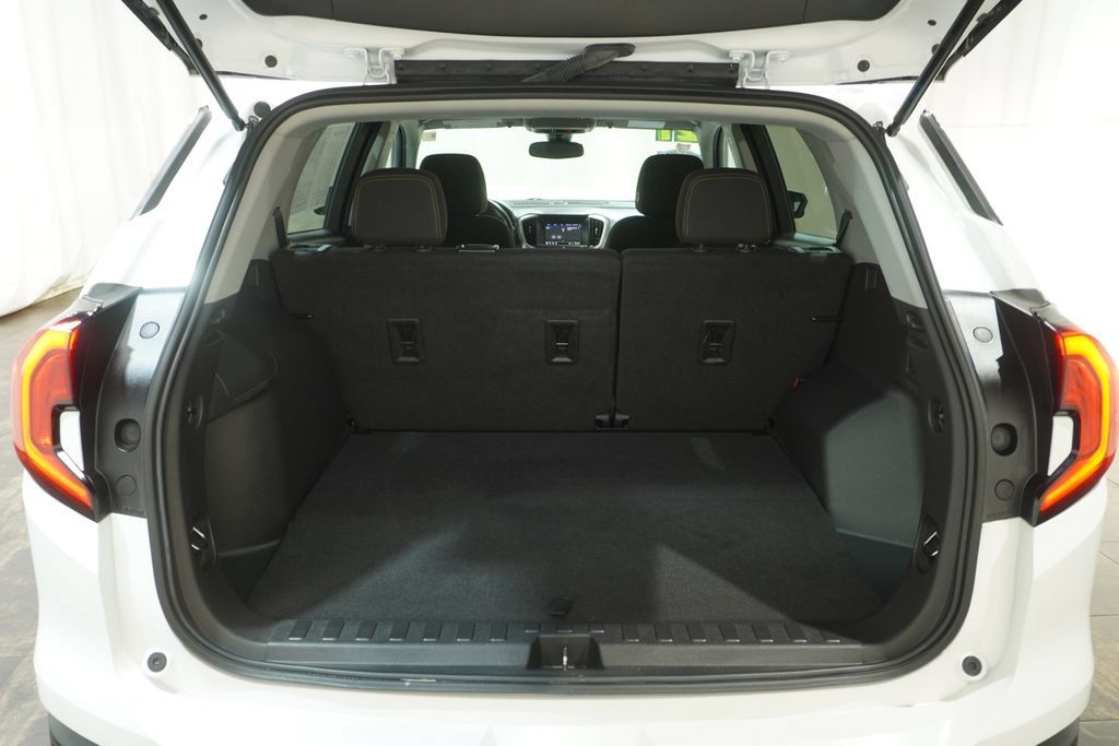 Used 2021 GMC Terrain SLE FWD image 6