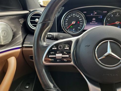 Used 2019 Mercedes-Benz E 300 image 21