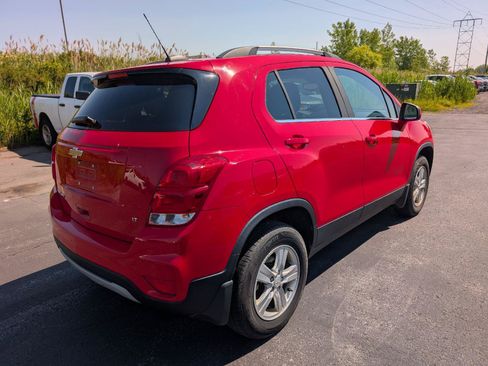 Used 2020 Chevrolet Trax LT w/ LT Convenience Package AWD/4WD image 7