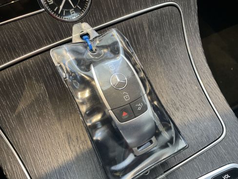 Used 2020 Mercedes-Benz C 300 Sedan image 43