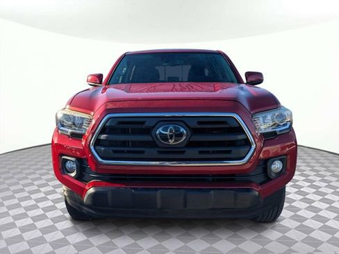 Used 2018 Toyota Tacoma SR5 image 6