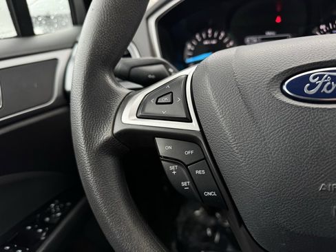 Used 2014 Ford Fusion SE image 20