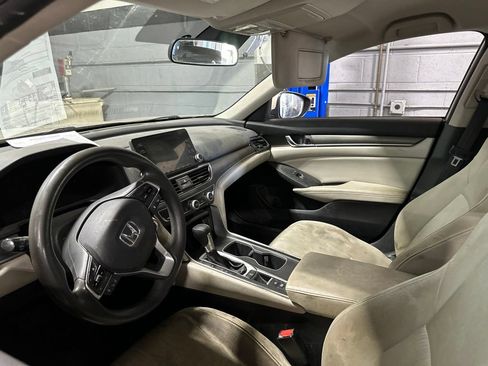 Used 2018 Honda Accord LX image 7