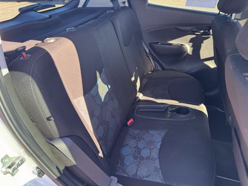 Used 2018 Chevrolet Spark LT image 37