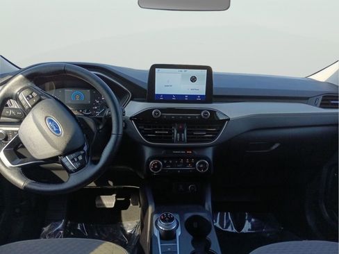 Certified 2021 Ford Escape SE w/ Cold Weather Package image 12