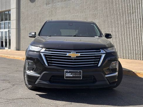 Used 2023 Chevrolet Traverse Premier AWD/4WD image 9