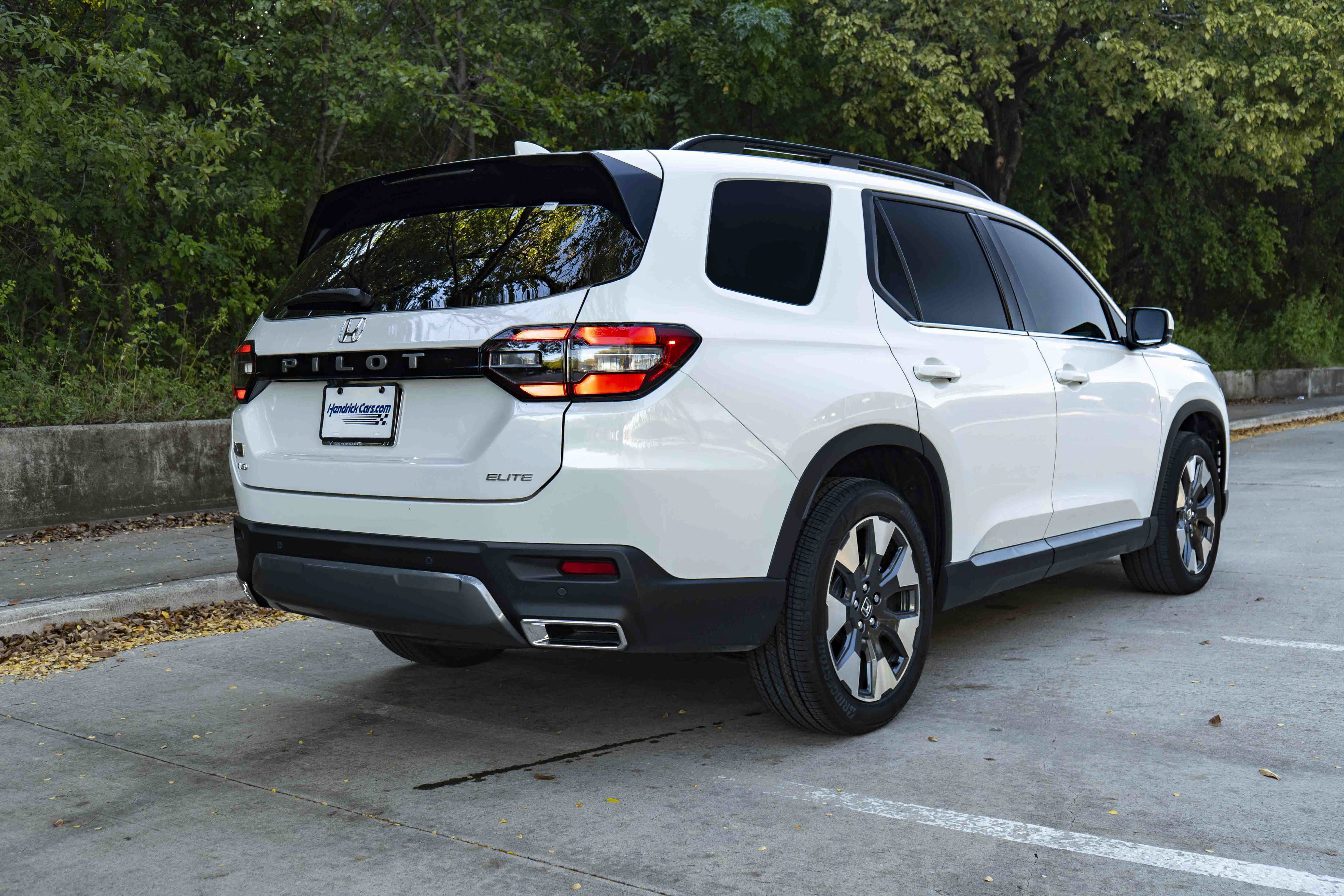 Used 2026 Honda Pilot Elite image 9