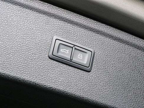 Used 2023 Audi Q5 2.0T Premium Plus w/ Premium Plus Package image 29