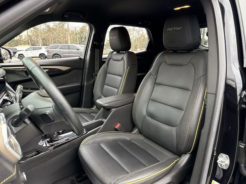 Used 2024 Chevrolet TrailBlazer ACTIV w/ Convenience Package image 11