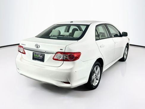 Used 2012 Toyota Corolla LE w/ Premium Pkg FWD image 9