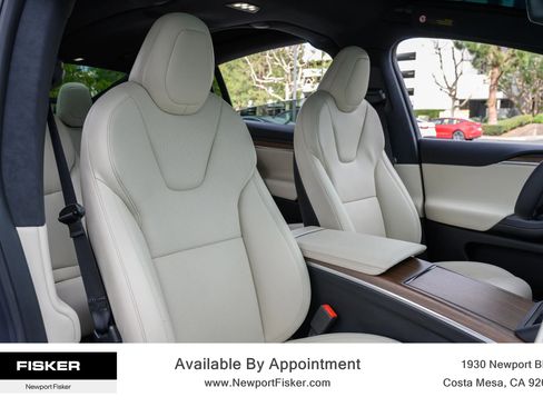 Used 2022 Tesla Model X image 36