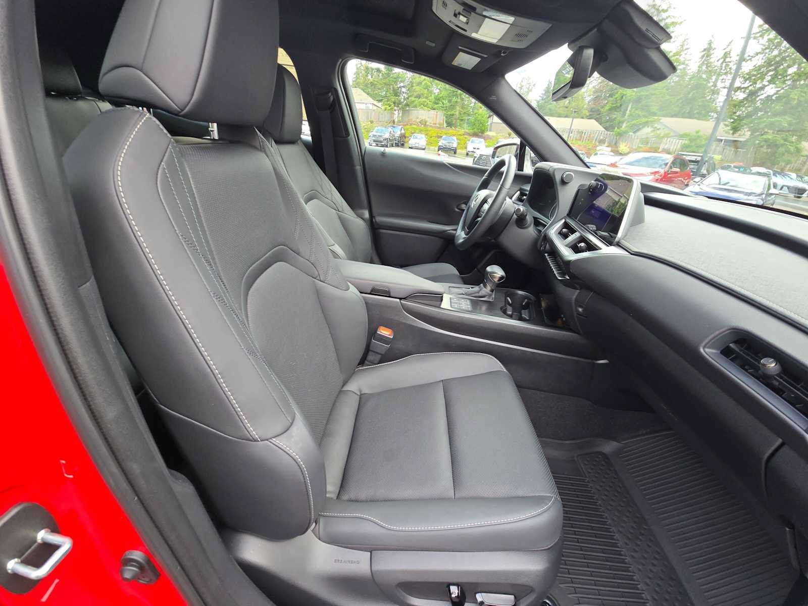 Used 2024 Lexus UX 250h F Sport AWD/4WD image 11