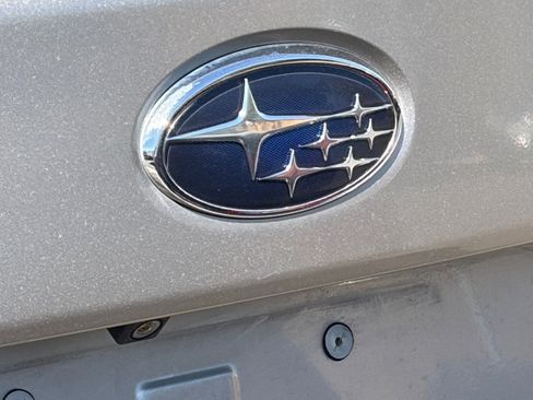 Used 2017 Subaru Outback 2.5i Limited image 7