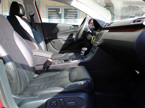 Used 2008 Volkswagen Passat Lux image 7