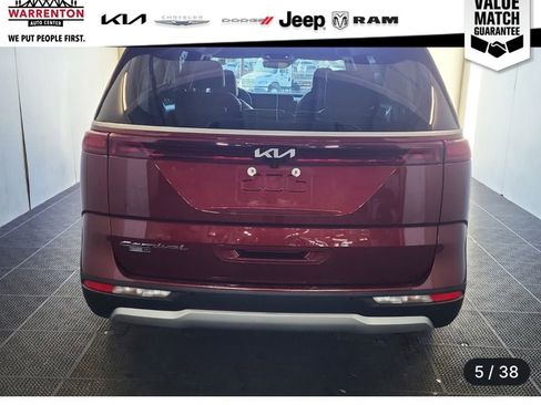 Used 2022 Kia Carnival LX image 18