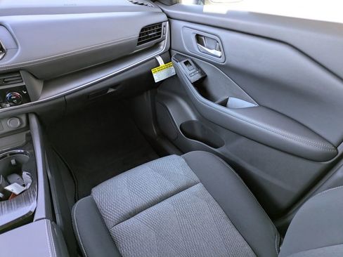 New 2026 Nissan Rogue SV w/ Cold Weather Package image 17