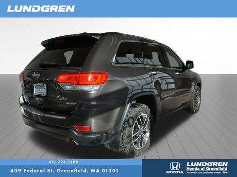 Used 2019 Jeep Grand Cherokee Limited w/ Luxury Group II image 9