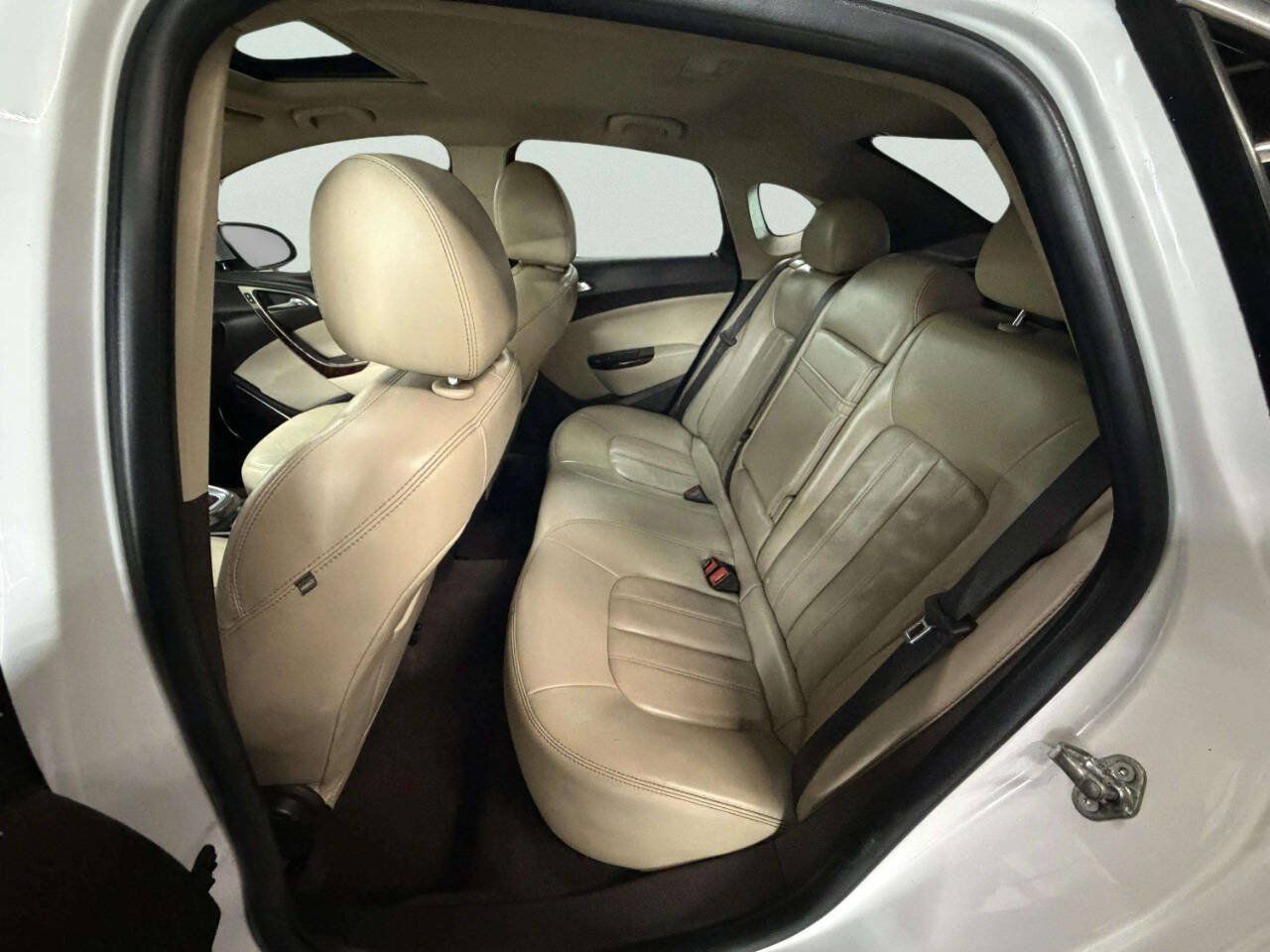 Used 2015 Buick Verano Leather w/ Experience Buick Package FWD image 19