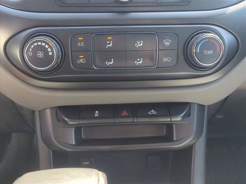 Used 2017 Chevrolet Colorado W/T RWD image 19