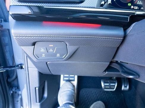 New 2026 Volkswagen Atlas Cross Sport SEL Premium R-Line image 24