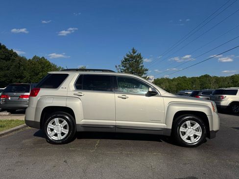 Used 2014 GMC Terrain SLE w/ Convenience Package AWD/4WD image 4