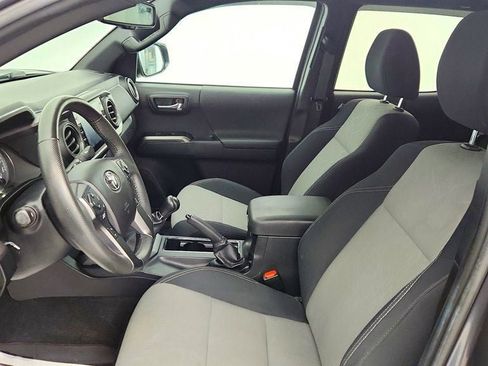 Used 2020 Toyota Tacoma TRD Off-Road w/ Blackout Package image 19