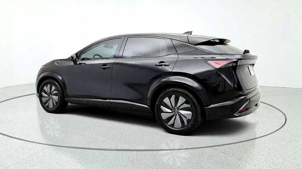 Used 2024 Nissan Ariya AWD image 7
