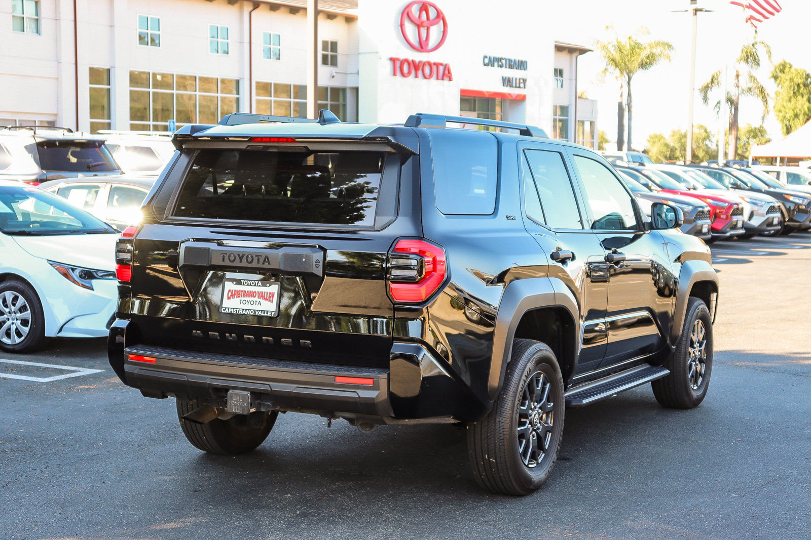 Certified 2025 Toyota 4Runner SR5 AWD/4WD image 8