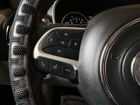 Used 2017 Jeep Compass Limited image 26