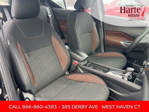 Certified 2024 Nissan Kicks SR image 36