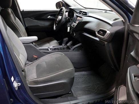 Used 2021 Chevrolet TrailBlazer LS FWD image 33
