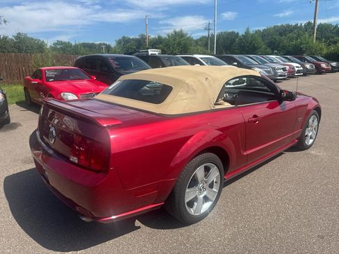 Used 2006 Ford Mustang GT RWD image 13