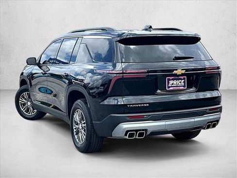 Used 2026 Chevrolet Traverse LT w/ Driver Confidence Package FWD image 13