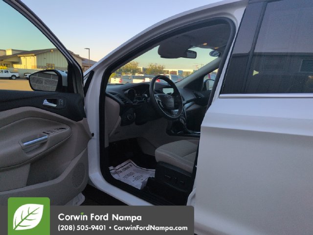 Used 2019 Ford Escape SE AWD/4WD image 9